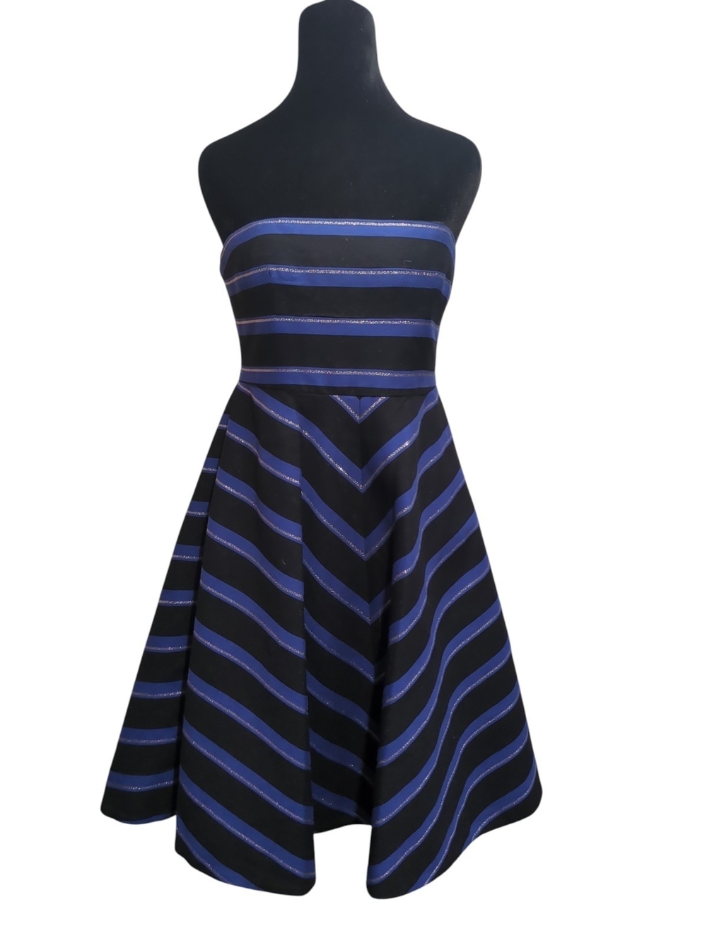 Halston NWT Sz 4 Strapless Fit & Flare Dress Blue Black Metallic Striped Formal